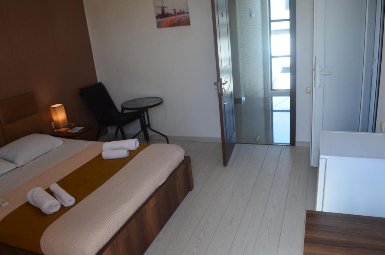 Balu Hotel Kobuleti Ngoại thất bức ảnh