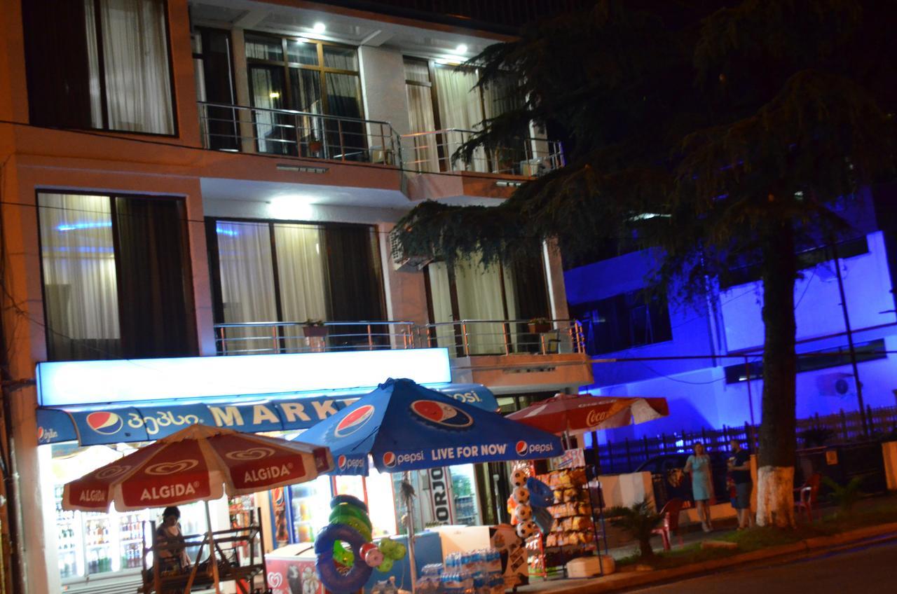 Balu Hotel Kobuleti Ngoại thất bức ảnh