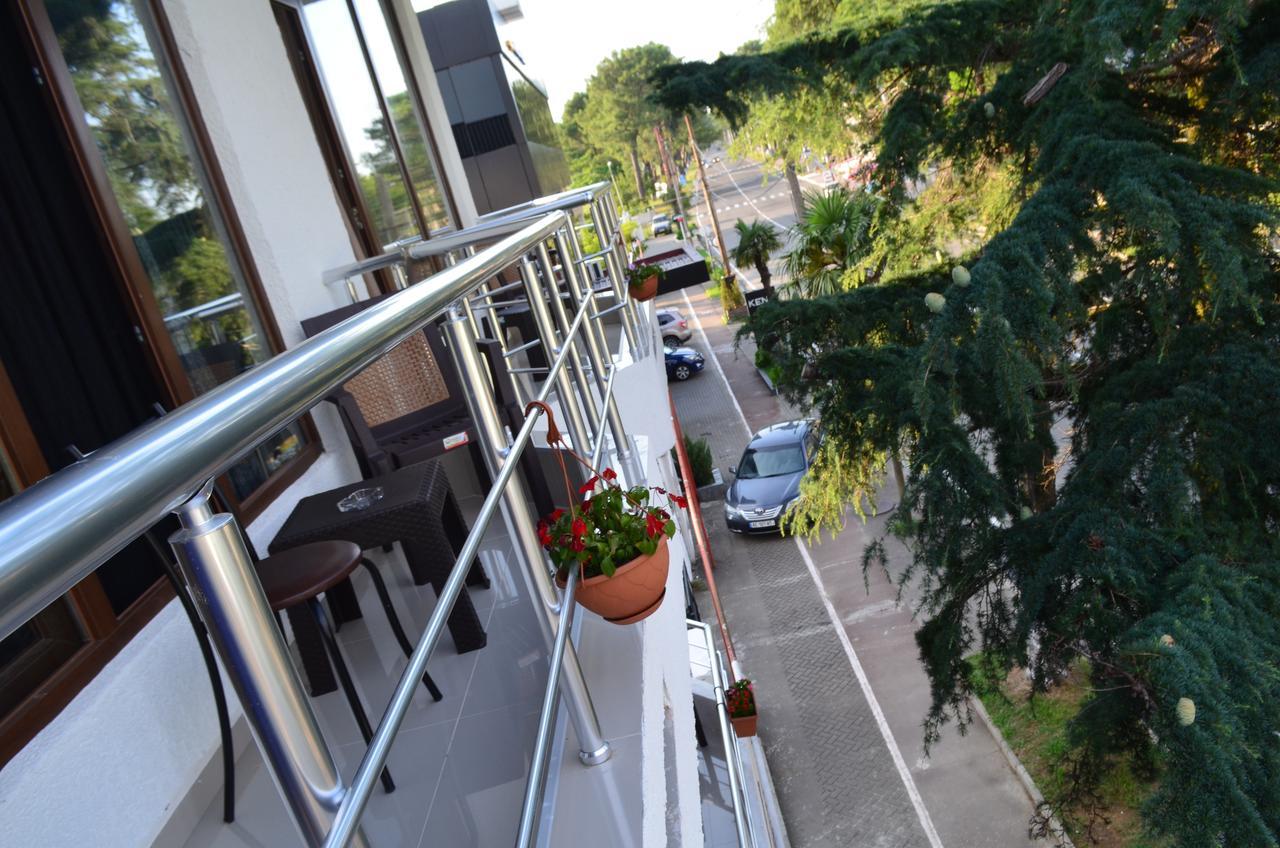 Balu Hotel Kobuleti Ngoại thất bức ảnh