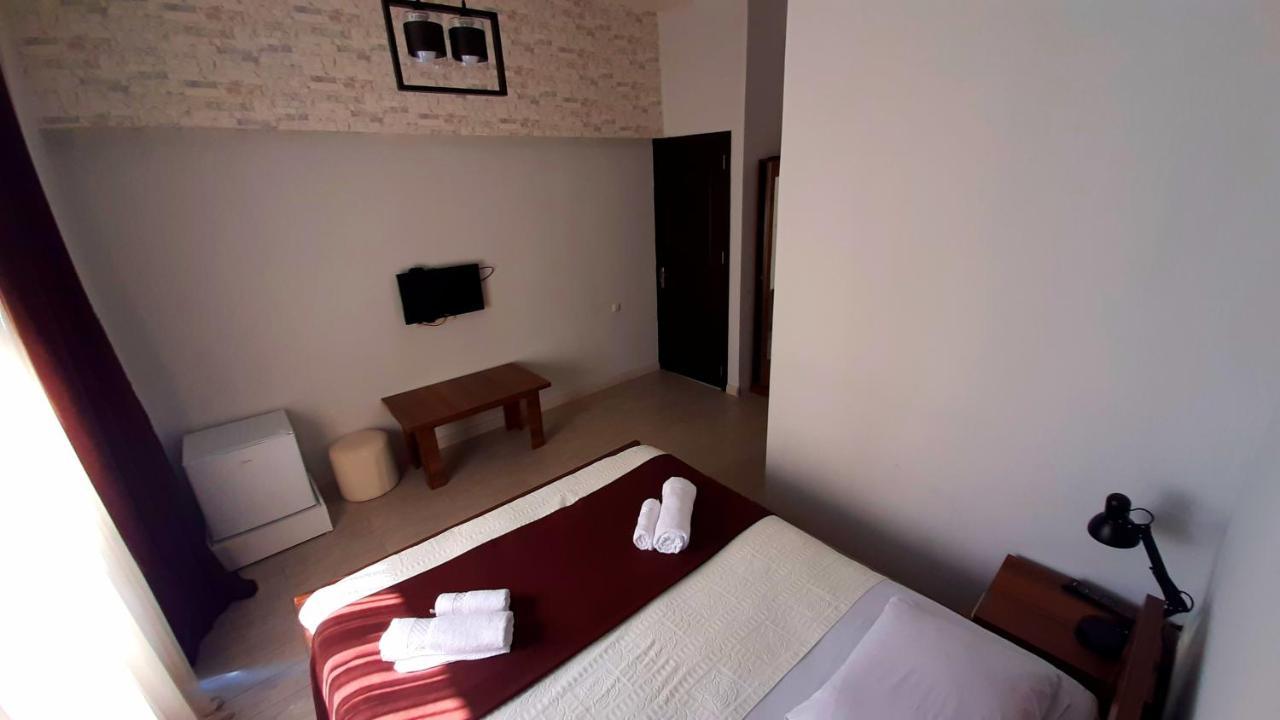 Balu Hotel Kobuleti Ngoại thất bức ảnh